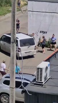 Бусификация очередного бедолаги бандами Зеленского в гражданкой одежде