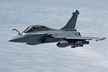 Также Макрон заявил, что Франция передаст Украине истребители Rafale в 2028–2029 годах
