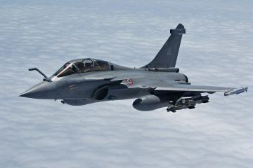 Также Макрон заявил, что Франция передаст Украине истребители Rafale в 2028–2029 годах