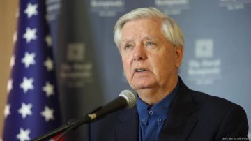 Смерть американского сенатора Линдси Грэма* лишила Украину одного из самых эффективных каналов связи с Вашингтоном, пишет Bloomberg