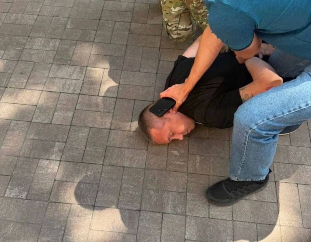 Задержан экс-комбриг 155-й ОМБр Станислав Лучанов Задержан экс-комбриг 155-й ОМБр Станислав Лучанов