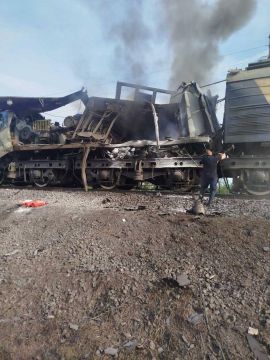 В результате атаки БПЛА-камикадзе в Днепропетровске уничтожен очередной локомотив, задействованный в движении военных эшелонов