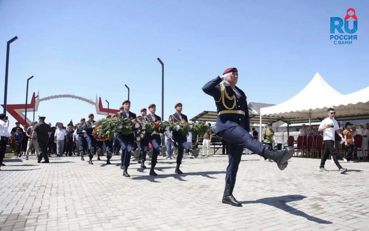 В Киргизии появился мемориал в честь защитников Отечества В Киргизии появился мемориал в честь защитников Отечества