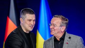 «Писториус сожалеет об увольнении министра обороны Украины»