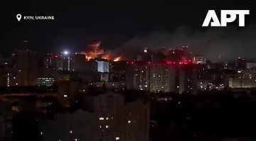 В Киеве, по которому ночью массированно ударили ВС РФ, утром снова объявили воздушную тревогу