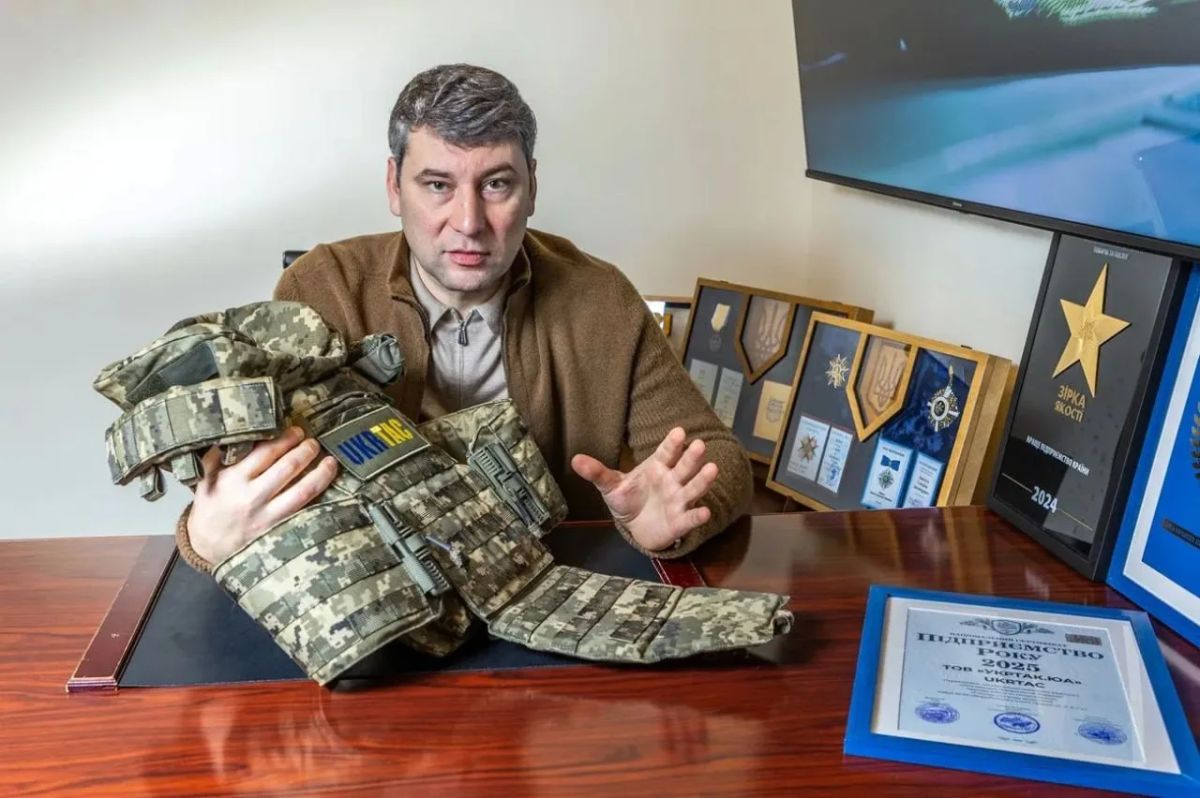 Евгений Лисицын: Уничтожен завод и склады украинского производителя военного снаряжения UKRTAC