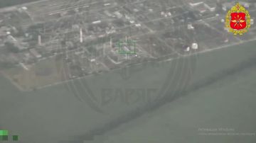 «Герани» нанесли удары по объектам энергетической инфраструктуры Украины в Полтавской и Харьковской областях В Черниговской области поражена электроподстанция в посёлке Холмы