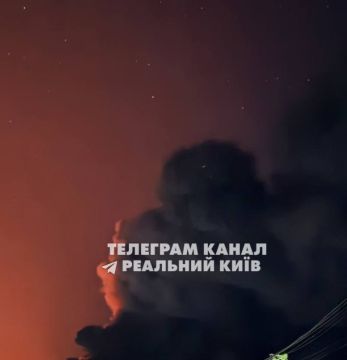 Мониторинговые каналы сообщают о массовых прилетах по Киеву