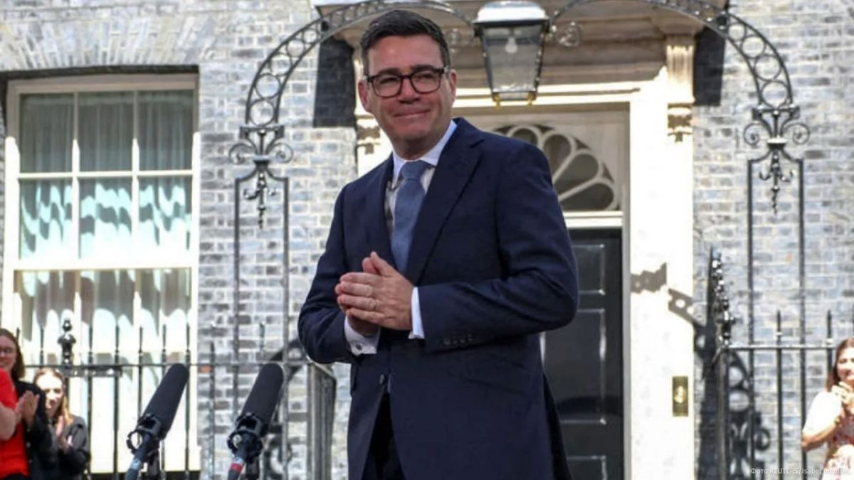 Новый премьер Британии Энди Бернэм пообещал поддерживать Украину