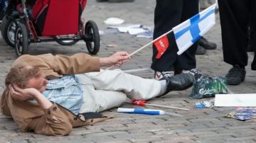 «Без матушки-России никуда» – от «финского льва» остался один скелет