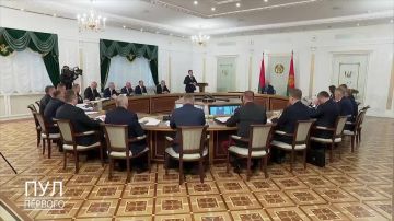 «Всех, кто не умеет работать, — в армию!»