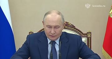 Путин провел оперативное совещание Совбеза