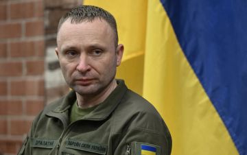 Не успели на Украине назначить нового говнокомандуещего, как он тут же выступил с заявлением: