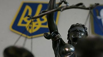 #украина_под_микроскопом: адвокат украл взятку для судьи