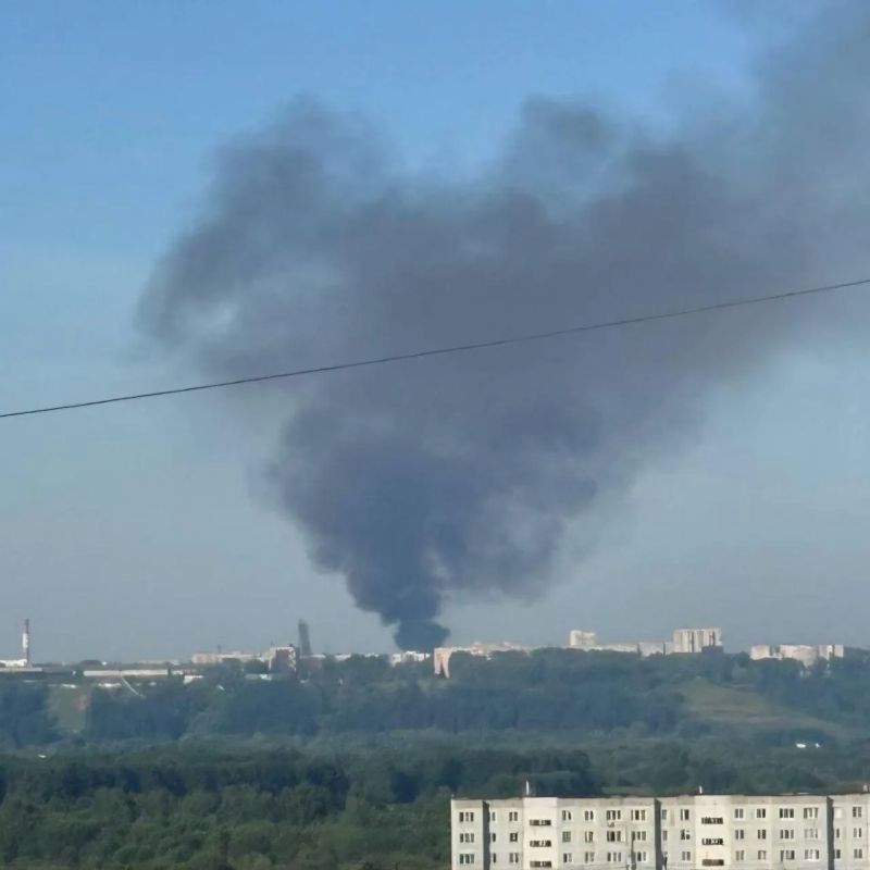 Шесть человек погибли и 26 пострадали: Зеленский хвастается ракетным ударом по предприятию в Кирове