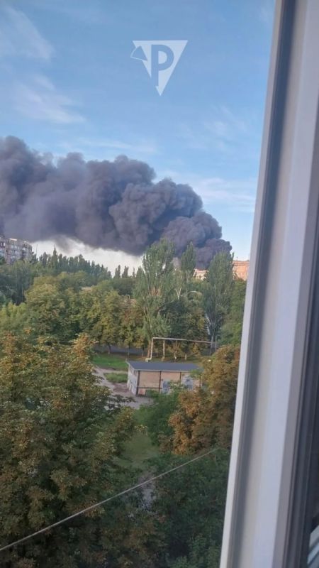 WarGonzo: Американское производство поражено в результате ночного обстрела Киева Прошедшей ночью российской армией был нанесён комбинированный удар высокоточным оружием по предприятиям военной промышленности в Киеве и... WarGonzo: Американское производство поражено в результате ночного обстрела Киева Прошедшей ночью российской армией был нанесён комбинированный удар высокоточным оружием по предприятиям военной промышленности в Киеве и...