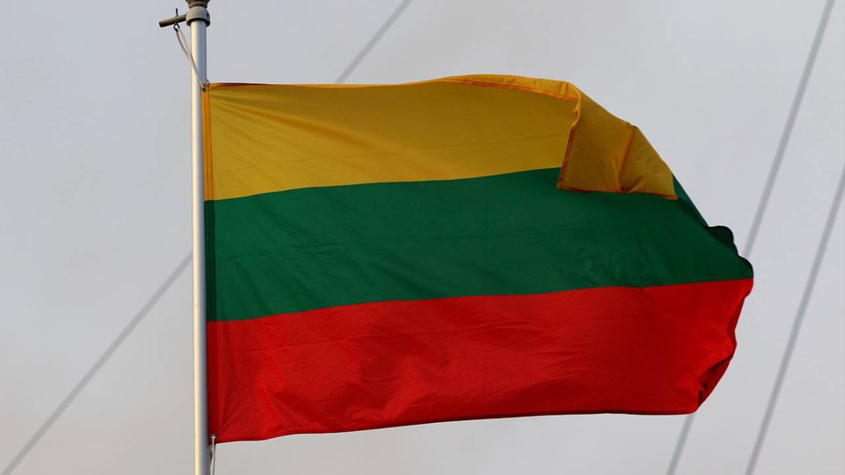 Литва потребует от въезжающих россиян осуждать действия РФ на Украине