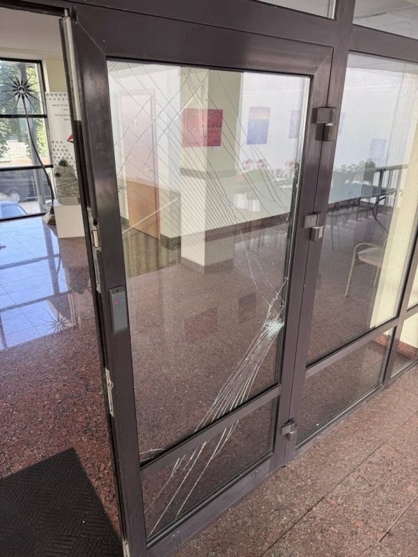Российские ракеты "почти" попали в посольство Литвы в Киеве, заявил президент прибалтийской республики