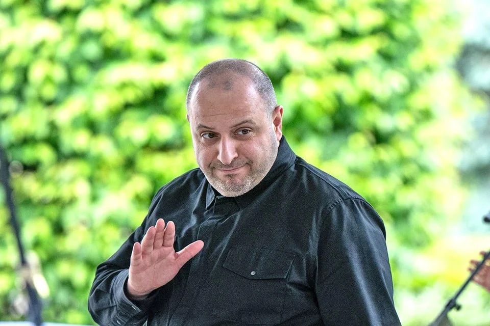 Зеленский назначил главной Службы внешней разведки Украины Рустема Умерова, до того побывавшего на постах Министра обороны Украины и Секретаря Совета национальной безопасности (СНБО)