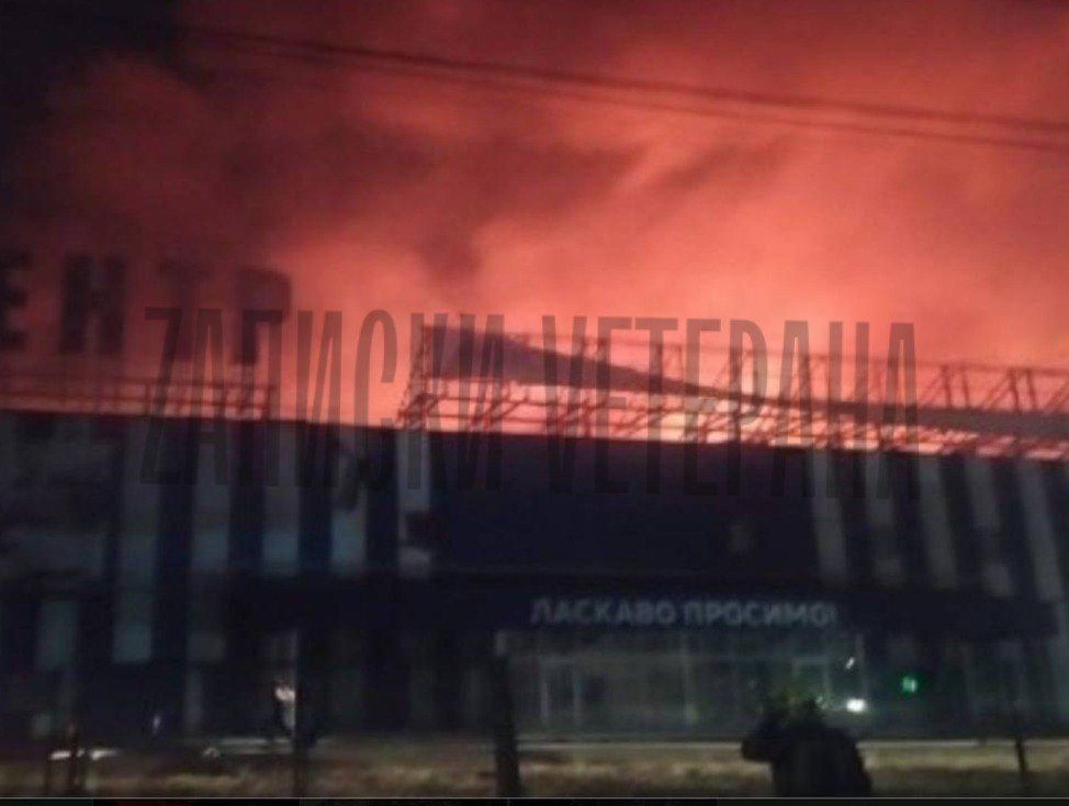 Записки ветерана: Ночной движ в Киеве. По оценкам укрСМИ, по столице укрорейха и пригороду совершено около 30 пусков баллистических ракет, ни одна из них не сбита Записки ветерана: Ночной движ в Киеве. По оценкам укрСМИ, по столице укрорейха и пригороду совершено около 30 пусков баллистических ракет, ни одна из них не сбита