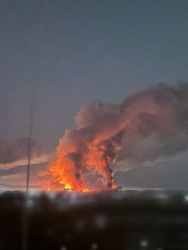 Фото пожаров в Киеве после массированного ракетного удара