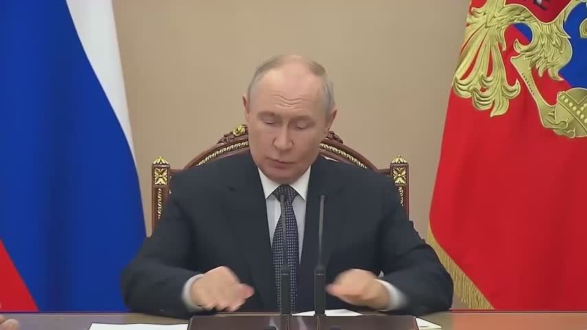 Всё тыловое обеспечение — в одни руки: Путин перестроил руководство Минобороны и сменил командующих группировками