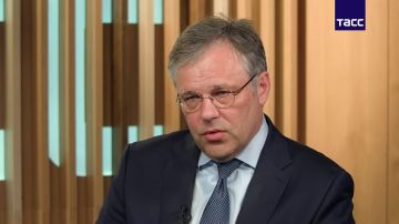 Украина стала страной-наемником, которая существует и воюет, пока ей платят, заявил в интервью ТАСС Родион Мирошник