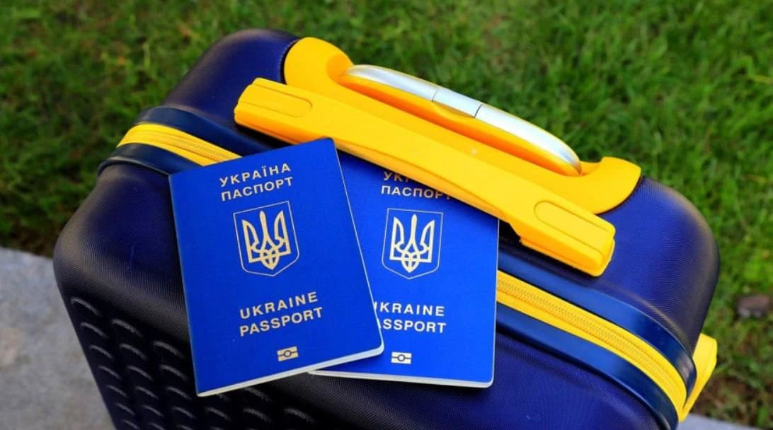 Более 240 тыс. украинцев не вернулись из-за рубежа за полгода — Опендатабот