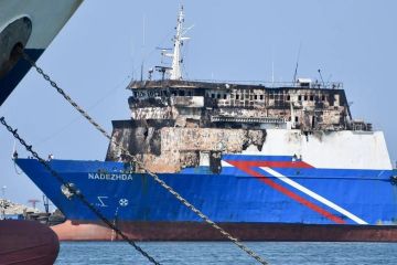 Атакованный украинскими дронами российский сухогруз NADEZHDA в турецком порту