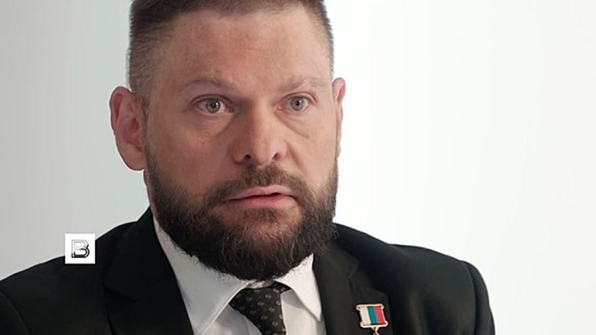 Многие жители Украины по-прежнему ждут прихода российских военных, несмотря на попытки Киева бороться с пророссийскими настроениями, отметил Евгений Поддубный в интервью Андрею Кондрашову