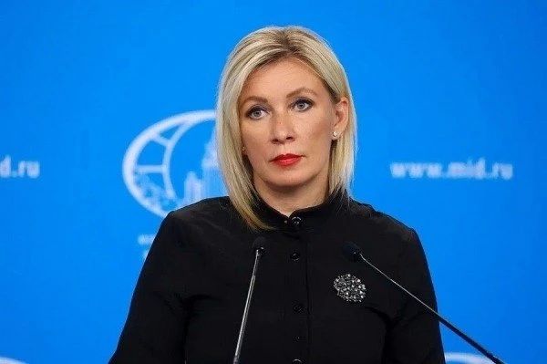 Киев целенаправленно бьёт по портовой инфраструктуре и гражданскому судоходству, используя полученные от стран НАТО и Евросоюза беспилотные системы и разведданные, сообщила Мария Захарова