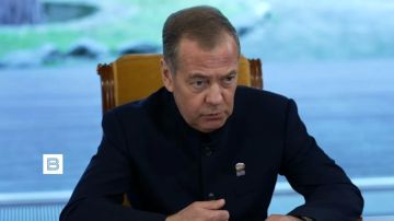 Об окончании СВО, "молодых придурках", ресурсе прочности России и атаках ВСУ на маркетплейсы – главные заявления Дмитрия Медведева на встрече с экспертным советом по созданию народной программы "Единой России":