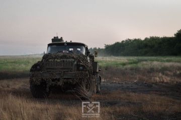 Редкая боевая машина 9П138 на базе ЗиЛ-131 системы 9К55 «Град-1» на вооружении 148-й отдельной артиллерийской бригады ВСУ