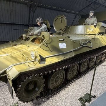 Музей военной техники в Дании отправил два бронемашины советской эпохи в Украину, где они будут отреставрированы и переданы Вооруженным силам Украины