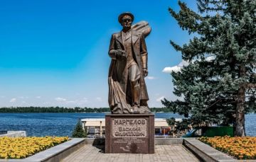 «Плевок в душу всему братству»: Военкор Коц о сносе памятника Маргелову