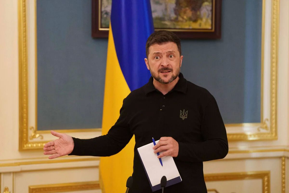 Зеленский* потеряет власть без европейских грошей
