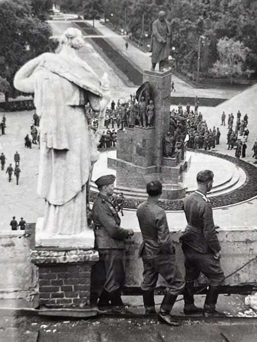 Снимок 1942 года — как таблетка для памяти