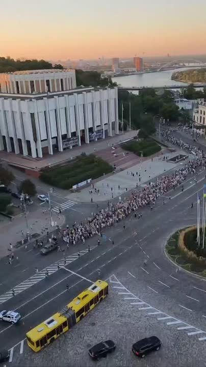 Протесты в Киеве продолжаются уже больше месяца