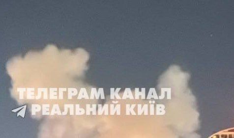 Пожары в Киеве после прилета Искандеров Пожары в Киеве после прилета Искандеров