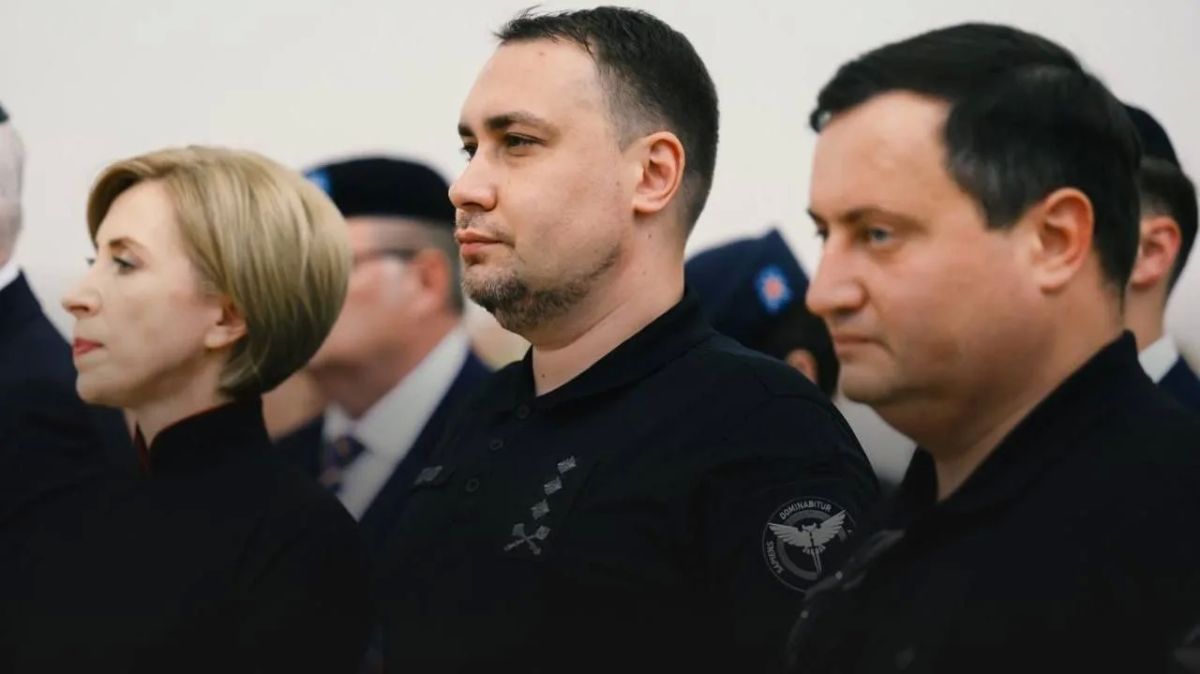 Юрий Котенок: В Киеве главари укронацистов захоронили перегной упыря Коновальца – душегуба, знакомца Гитлера Юрий Котенок: В Киеве главари укронацистов захоронили перегной упыря Коновальца – душегуба, знакомца Гитлера