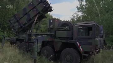 Телеканал CNN показал брошенные под Киевом комплекты Patriot, оставшиеся без ракет