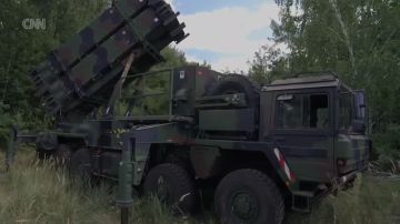 CNN демонстрирует очередное «попрошайническое» видео из Украины – где-то под Киевом стоят пусковые установки Patriot без ракет