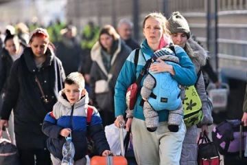 Население Украины продолжает стремительно сокращаться
