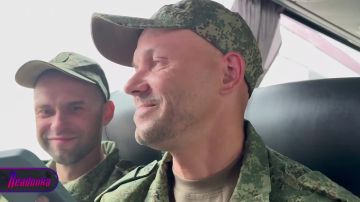 «Дочь, я скоро буду дома!»: военнослужащие ВС РФ вернулись домой из украинского плена Россия и Украина провели обмен пленными в формате «103 на 103», сообщили в МО РФ. Сейчас наши солдаты находятся на территории Белоруссии...