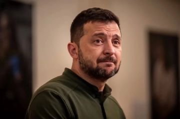 ЦРУ ведет зачистку? На Украине начали новую атаку на окружение Зеленского
