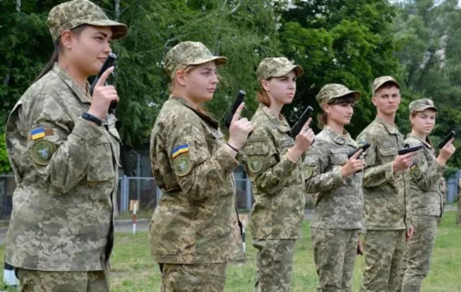 Владислав Шурыгин: ПОСЛЕДНИЙ ОПЛОТ ЛОЯЛЬНОСТИ: ЧТО СЛУЧИТСЯ, ЕСЛИ КИЕВ МОБИЛИЗУЕТ ЖЕНЩИН?