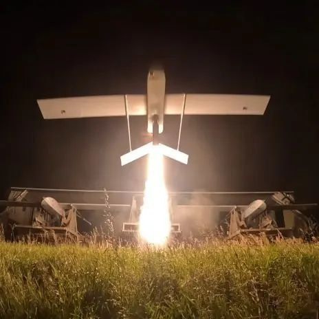 Выяснилось по чему ударили кассетные Искандеры в количестве 4-6 штук сегодня в Борисполе, — "Повёрнутые на войне" Выяснилось по чему ударили кассетные Искандеры в количестве 4-6 штук сегодня в Борисполе, — "Повёрнутые на войне"