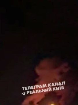 Дым над Киевом после прилётов