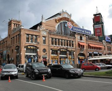 Русофобы хотят переименовать Бессарабскую площадь в Киеве