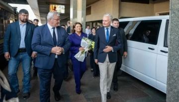 Лидеры шести европейских государств прибыли в Киев для переговоров с Зеленским и участия в мероприятиях, приуроченных ко Дню Государственного флага и Дню Независимости Украины